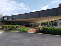 UMB Bank (with drive-thru services) 01