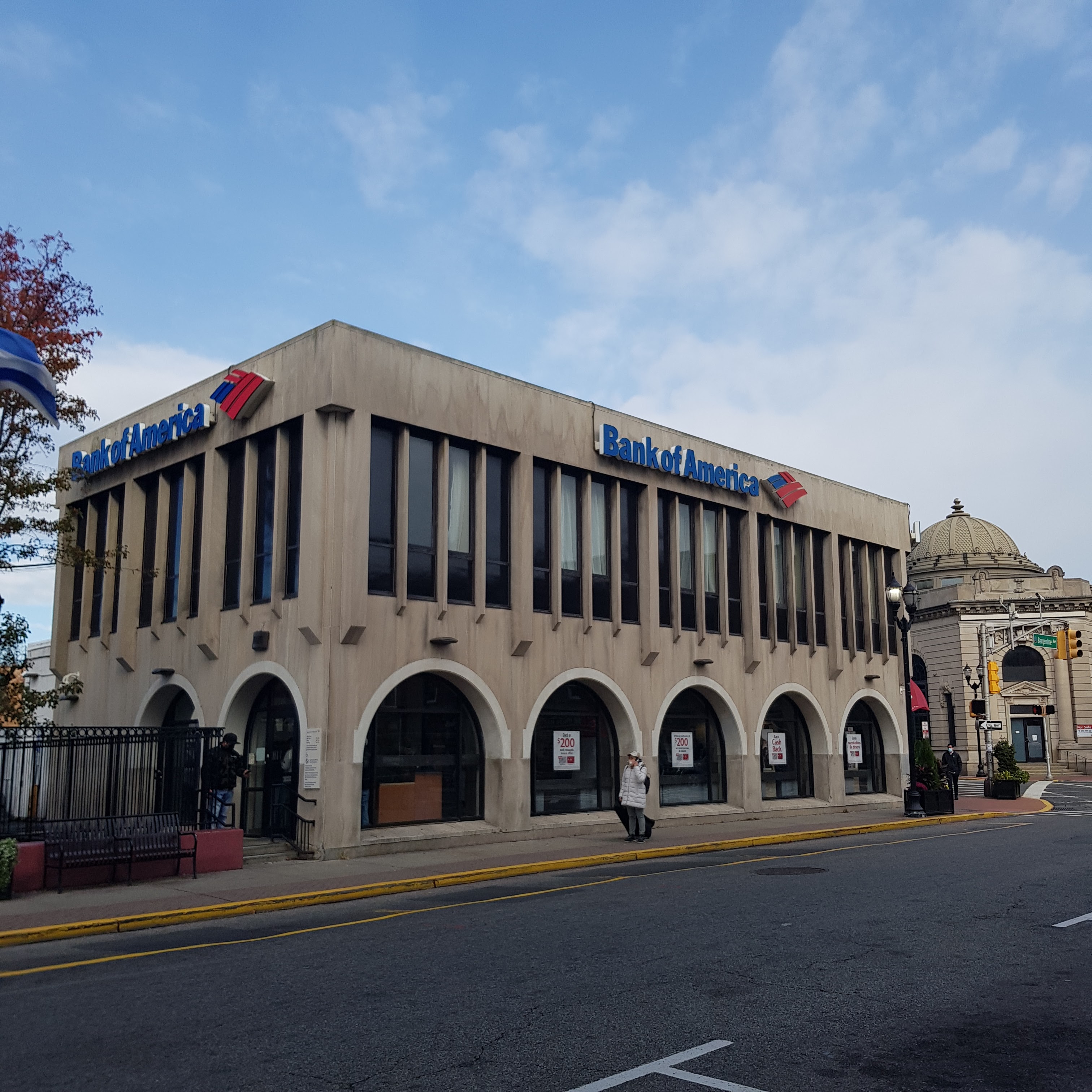 Bank of America Financial Center 01