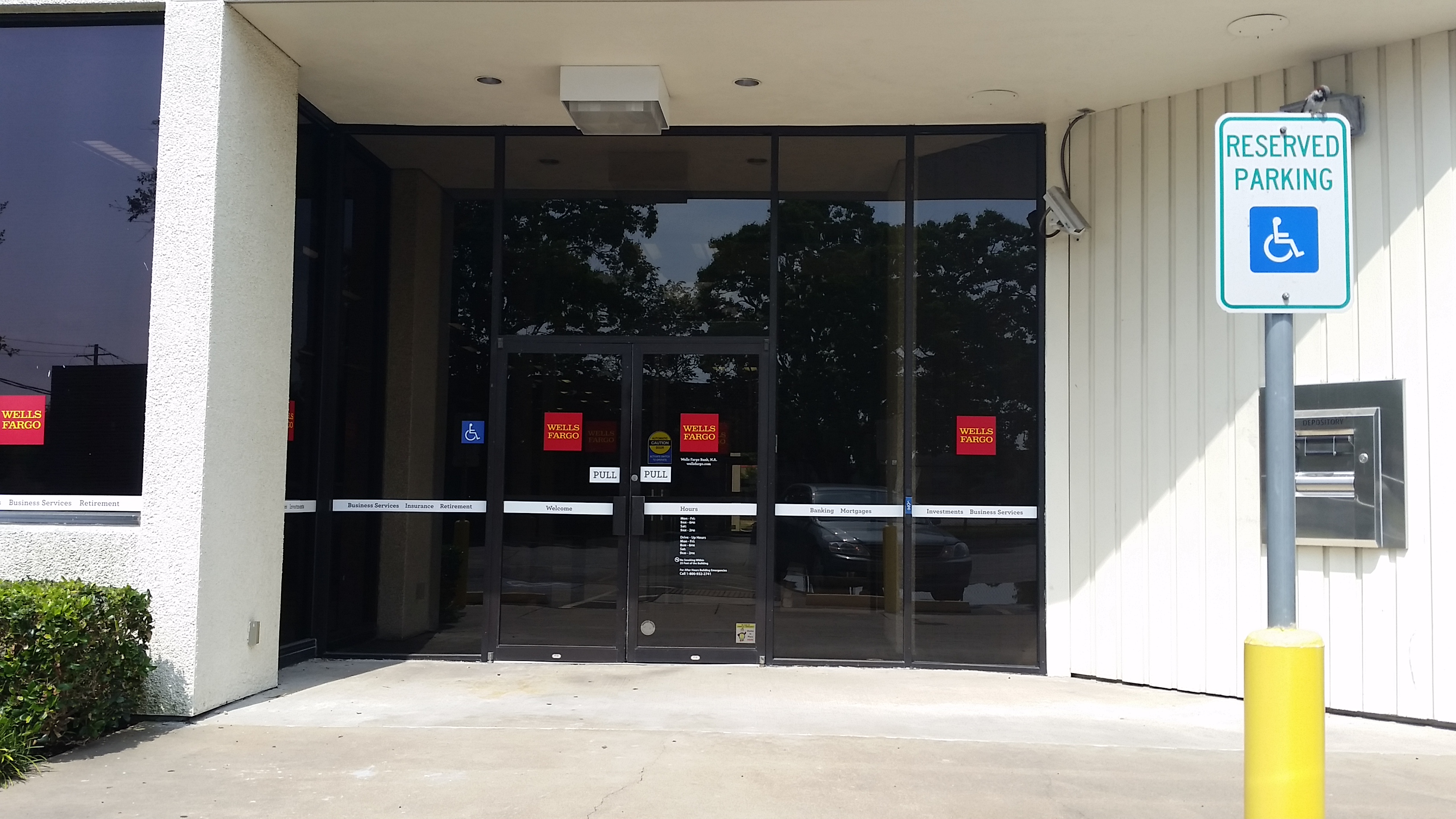 Wells Fargo Bank 01