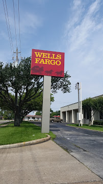 Wells Fargo Bank 04