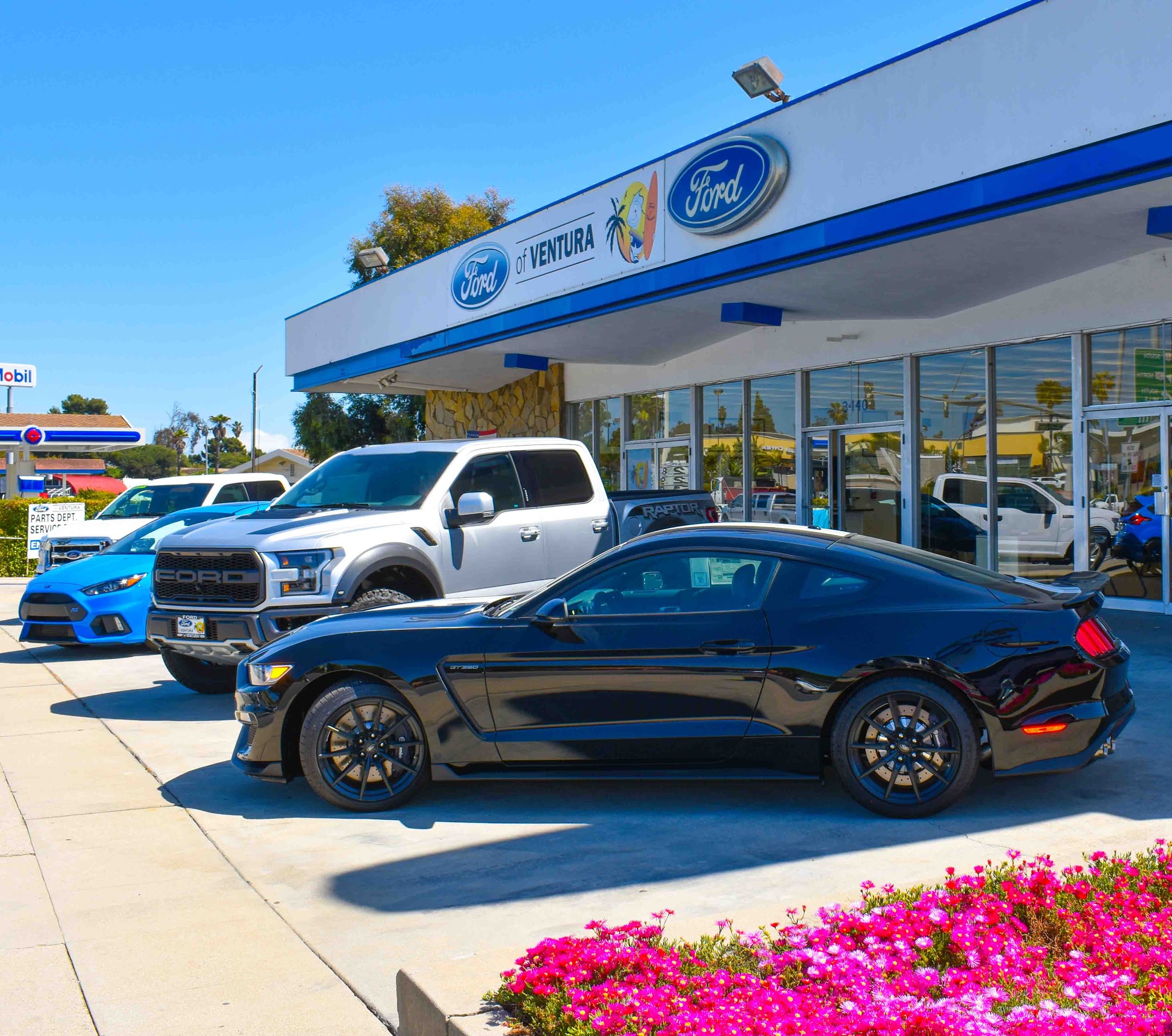 Ford of Ventura - Sales and Leasing 01
