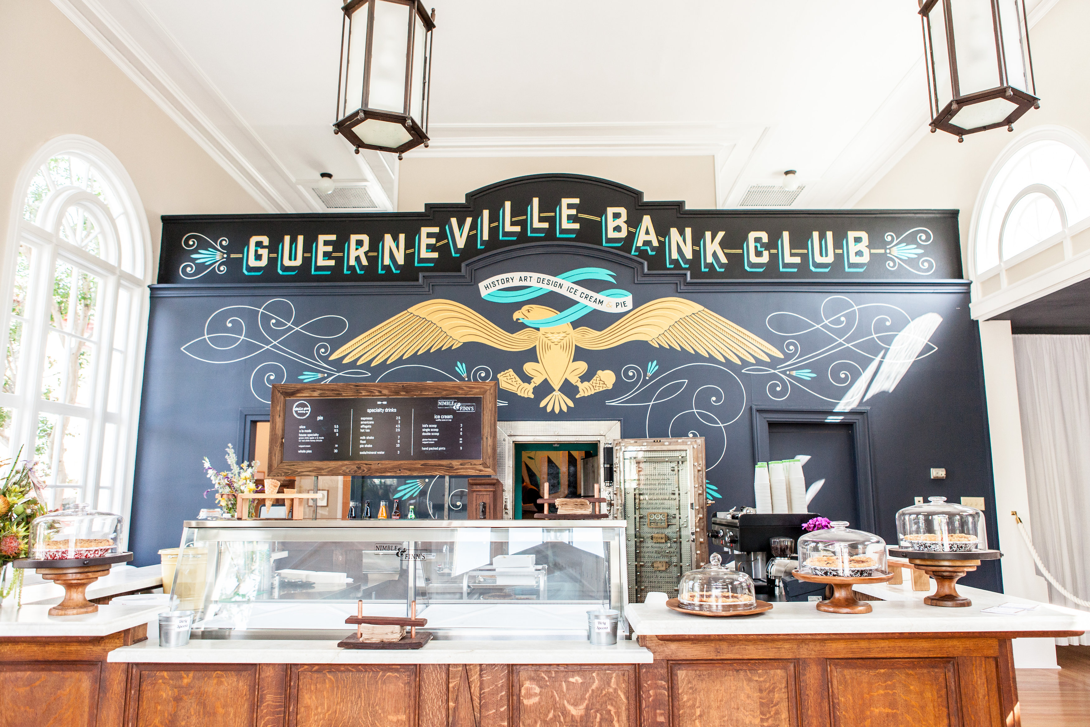 Guerneville Bank Club 01