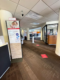 Bank of America (with Drive-thru ATM) 02