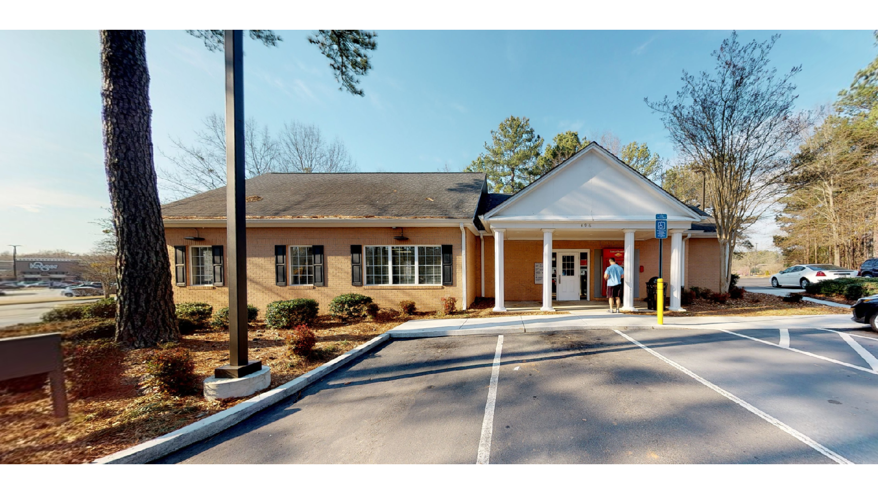 Bank of America (Drive-thru Service Only) 01