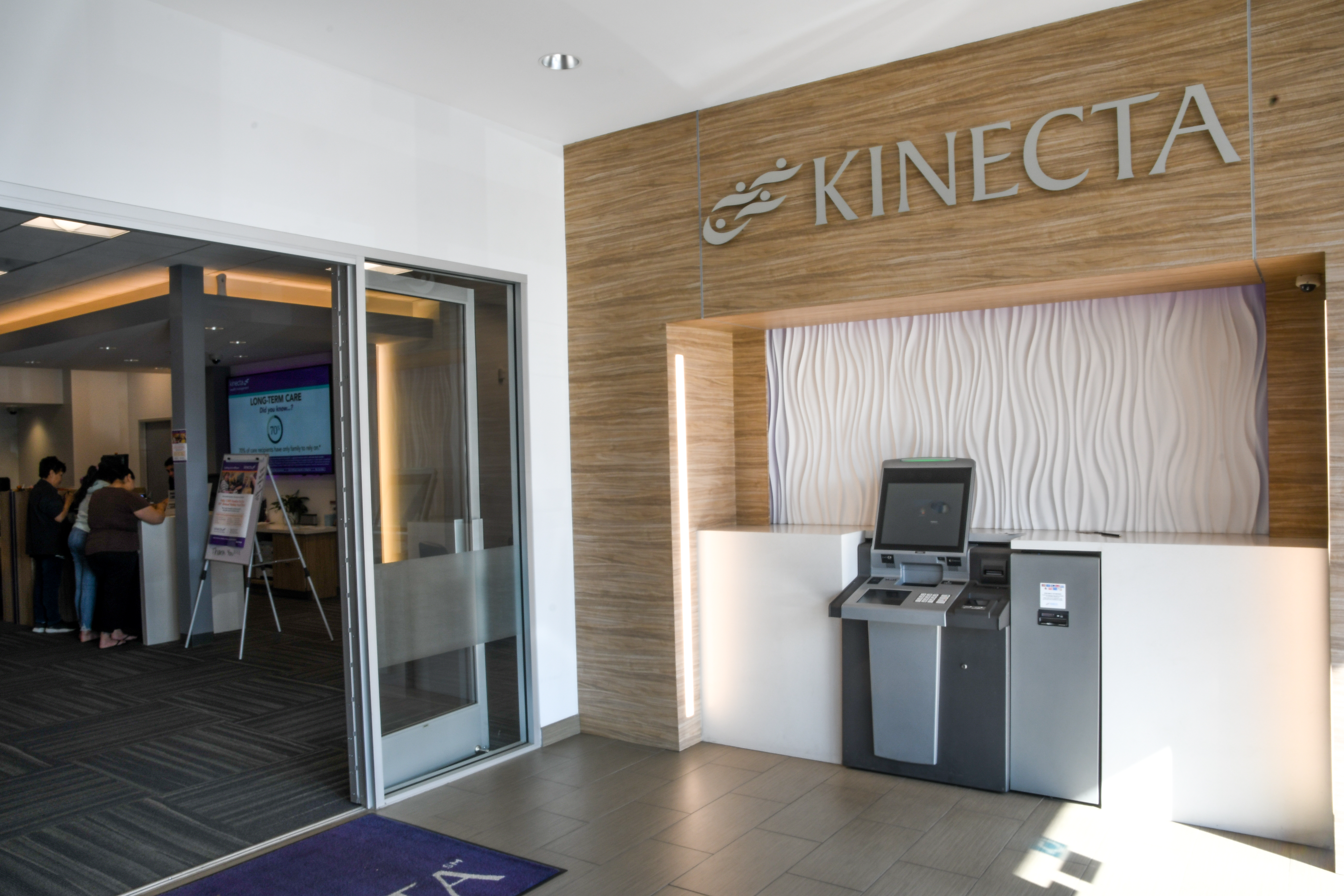 Kinecta Federal Credit Union - Santa Monica 01
