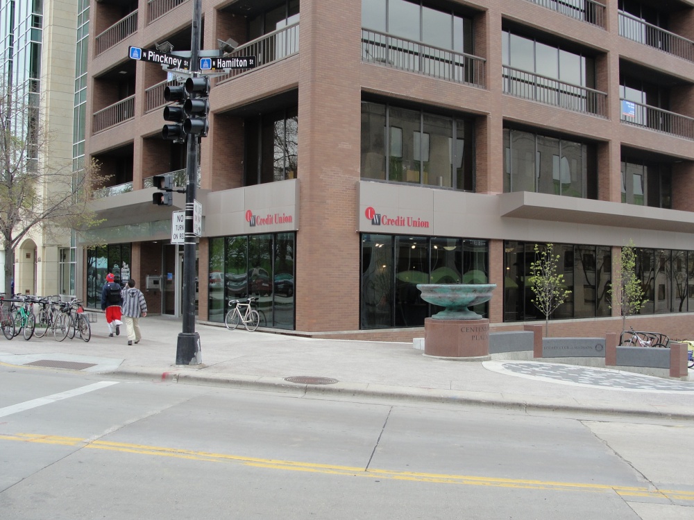 UW Credit Union 01