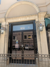 Country Club Bank 03