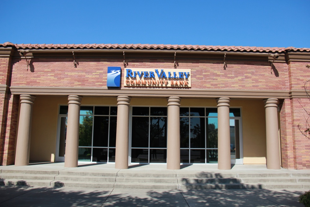 River Valley Community Bank 01