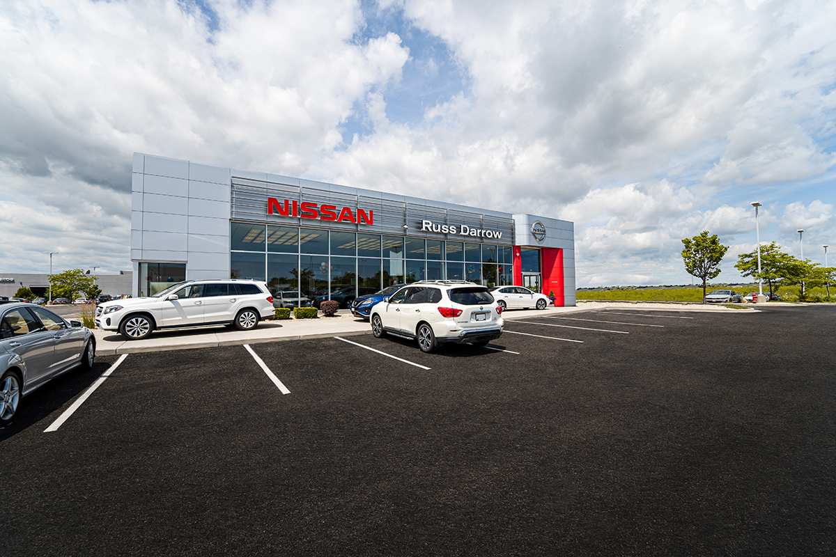 Russ Darrow Nissan of Milwaukee 01