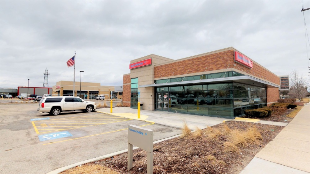 Bank of America (with Drive-thru ATM) 01
