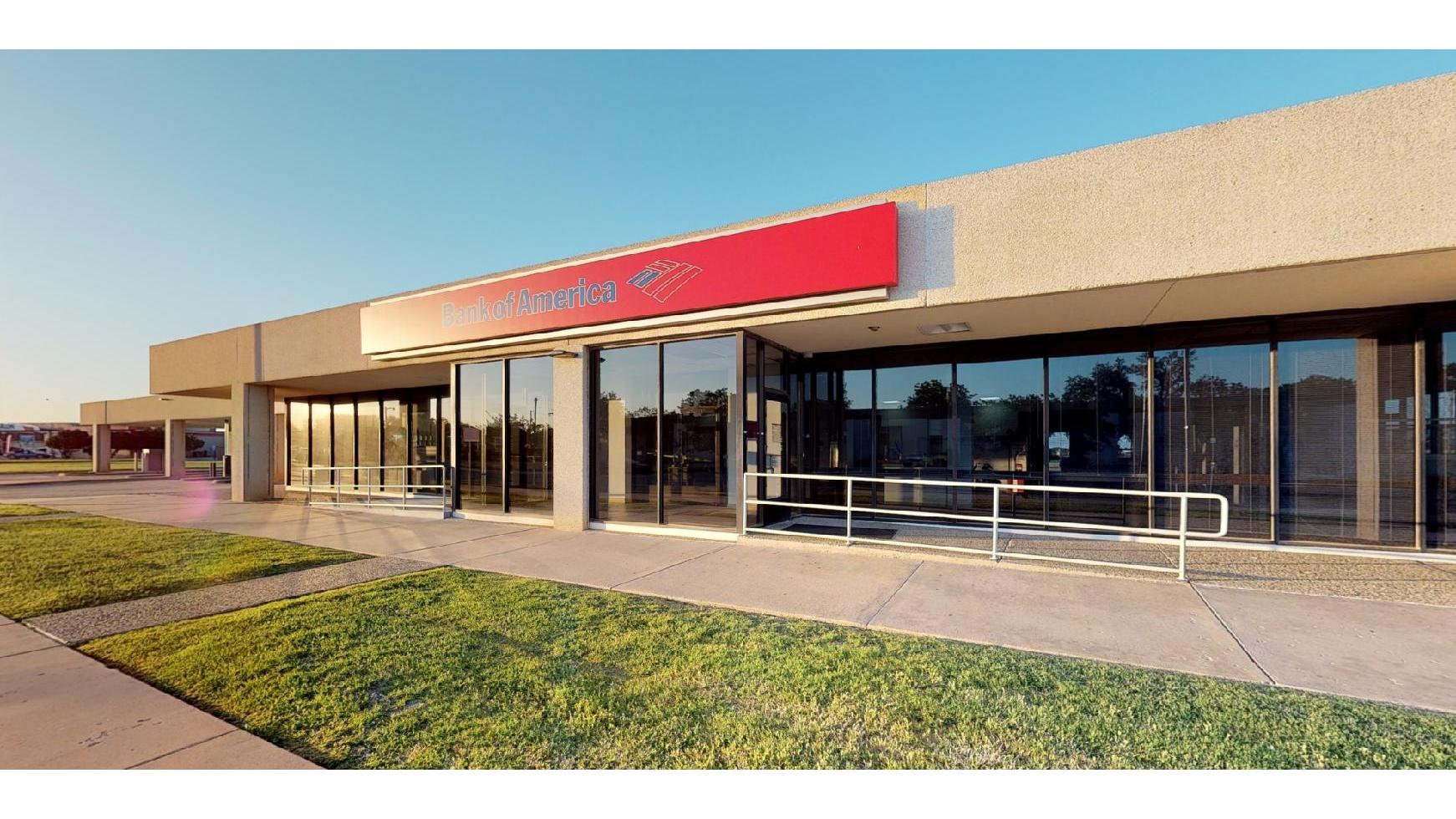 Bank of America (with Drive-thru ATM) 01