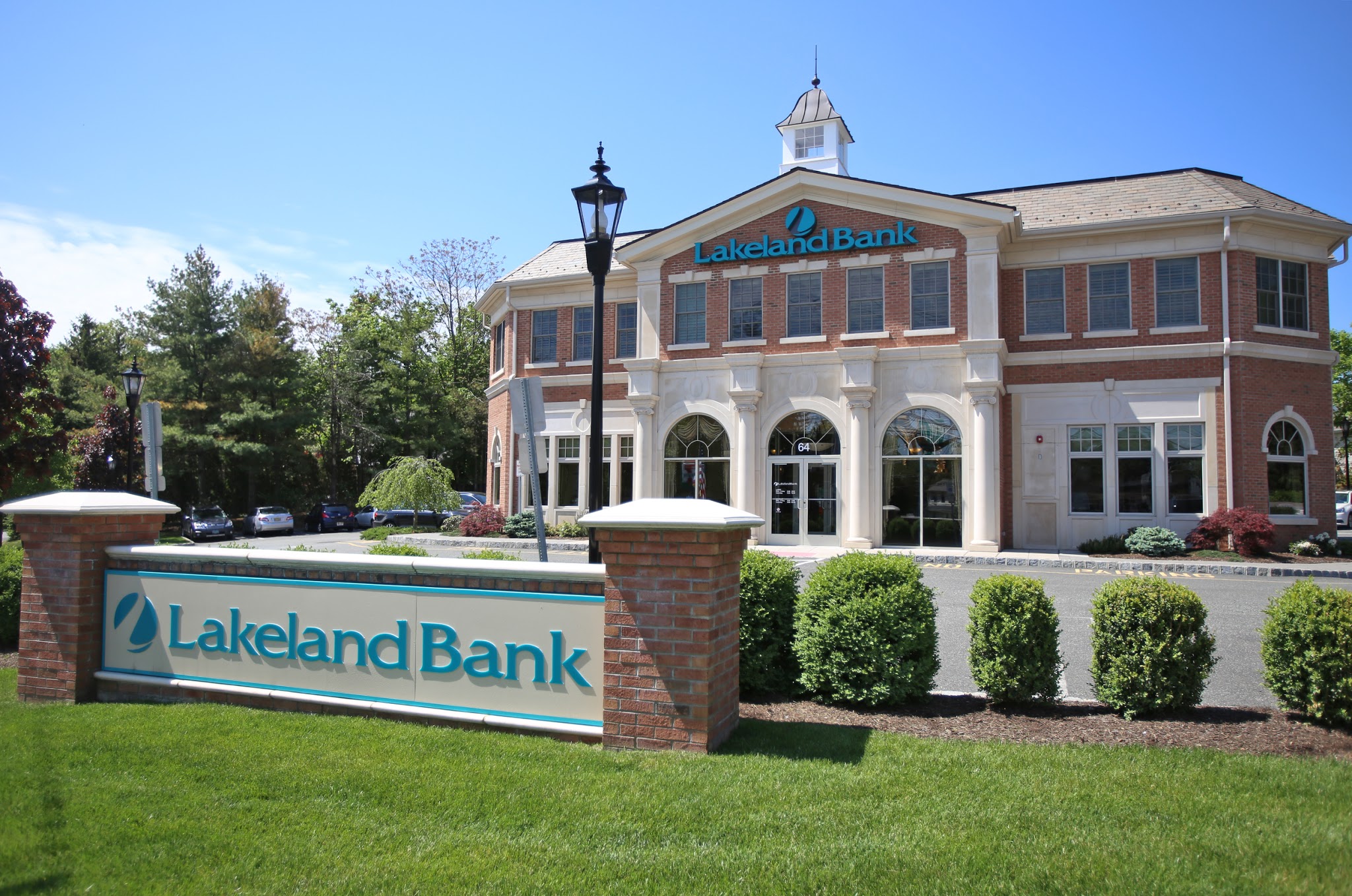 Lakeland Bank 01