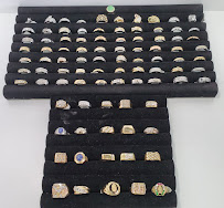 Family Jewelry & Loan 02