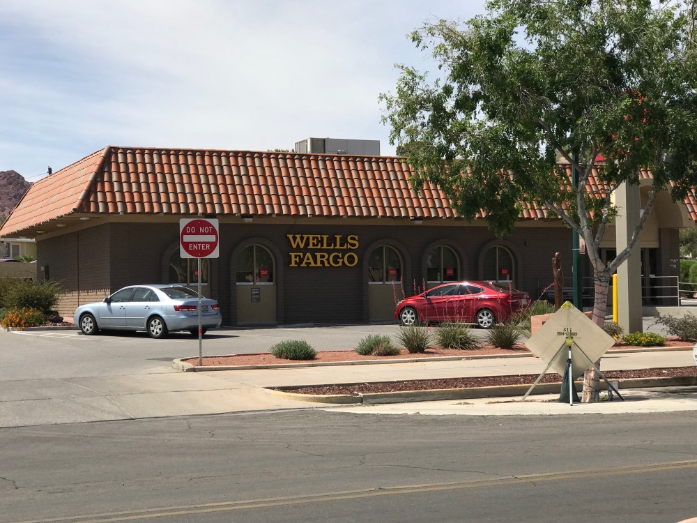 Wells Fargo Bank 01