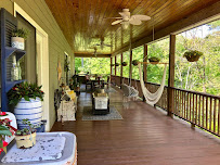 RE/MAX Mountain Properties 04
