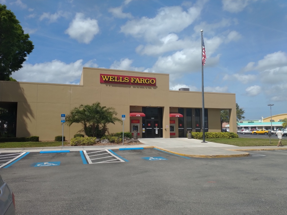 Wells Fargo Bank 01