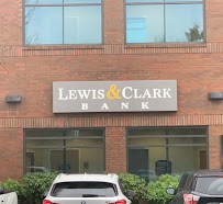 Lewis & Clark Bank 03