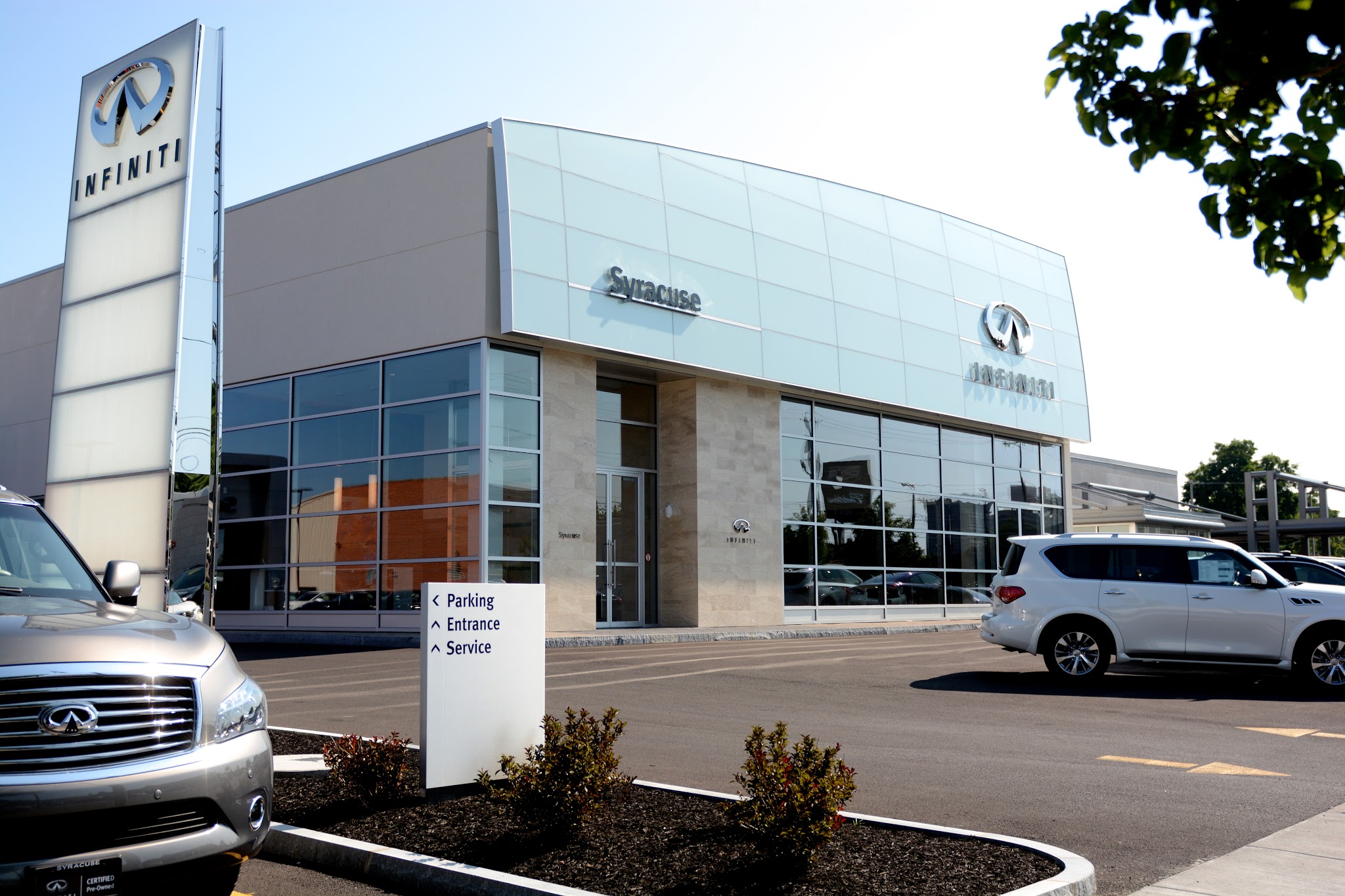 INFINITI of Syracuse 01