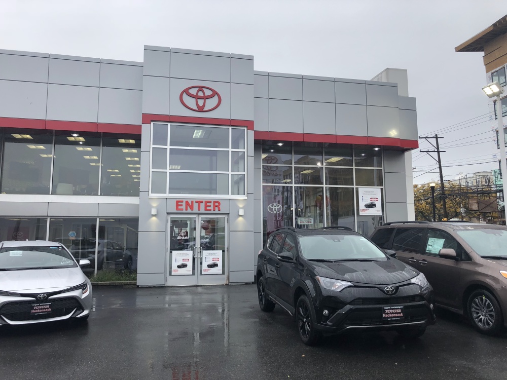 Toyota of Hackensack 01