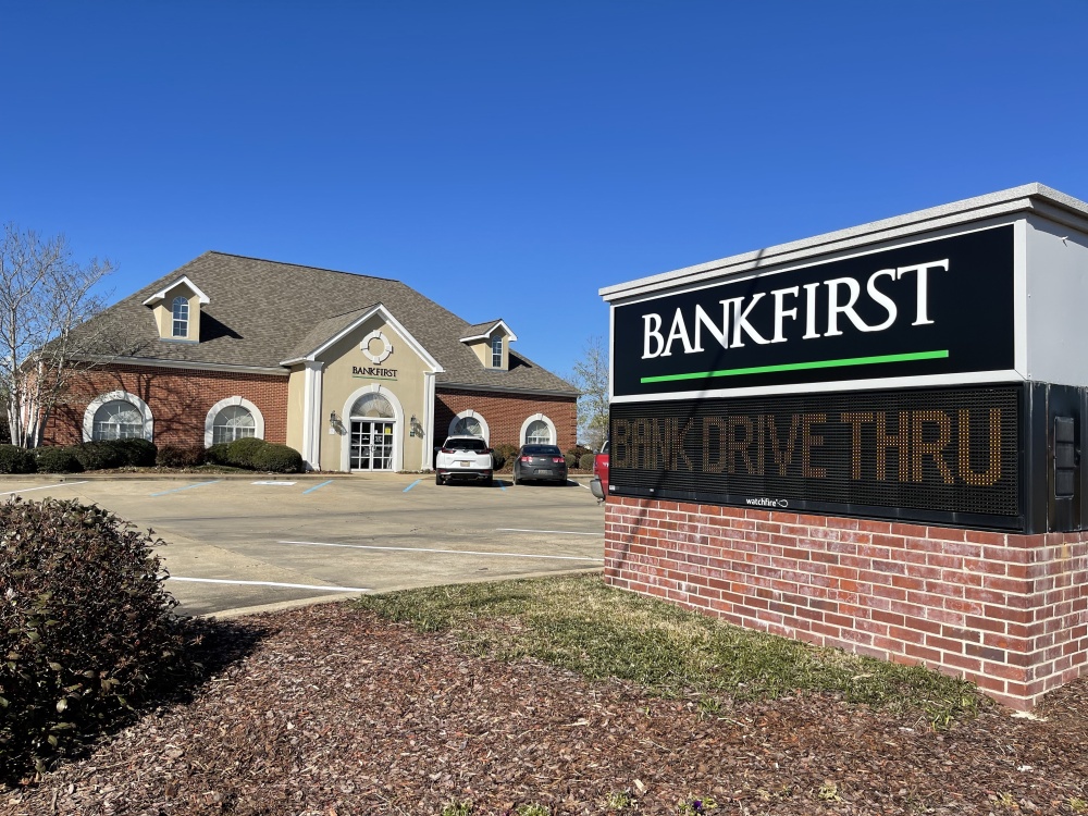 BankFirst 01