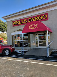 Wells Fargo Bank 02
