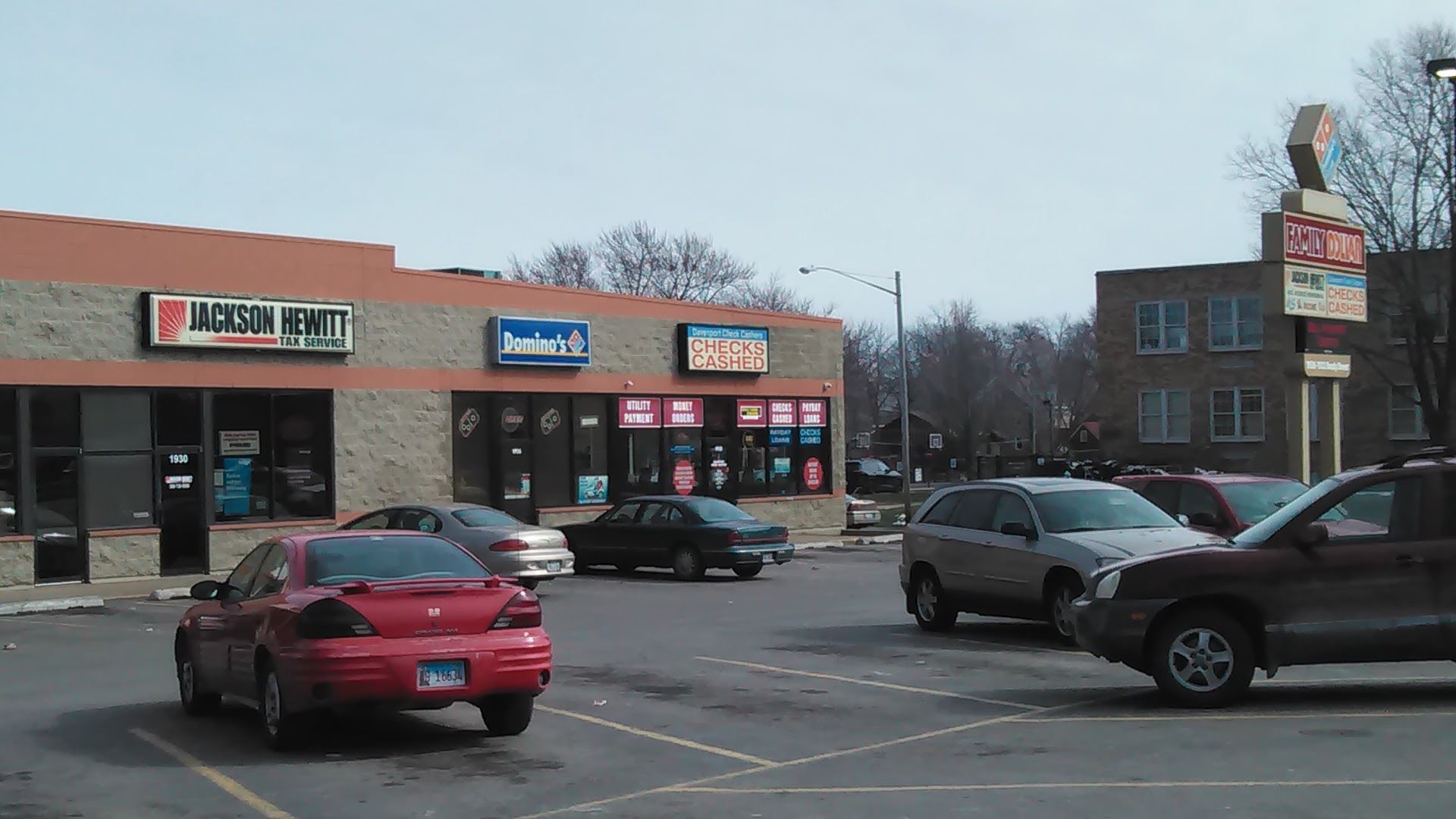 Davenport Check Cashers 01