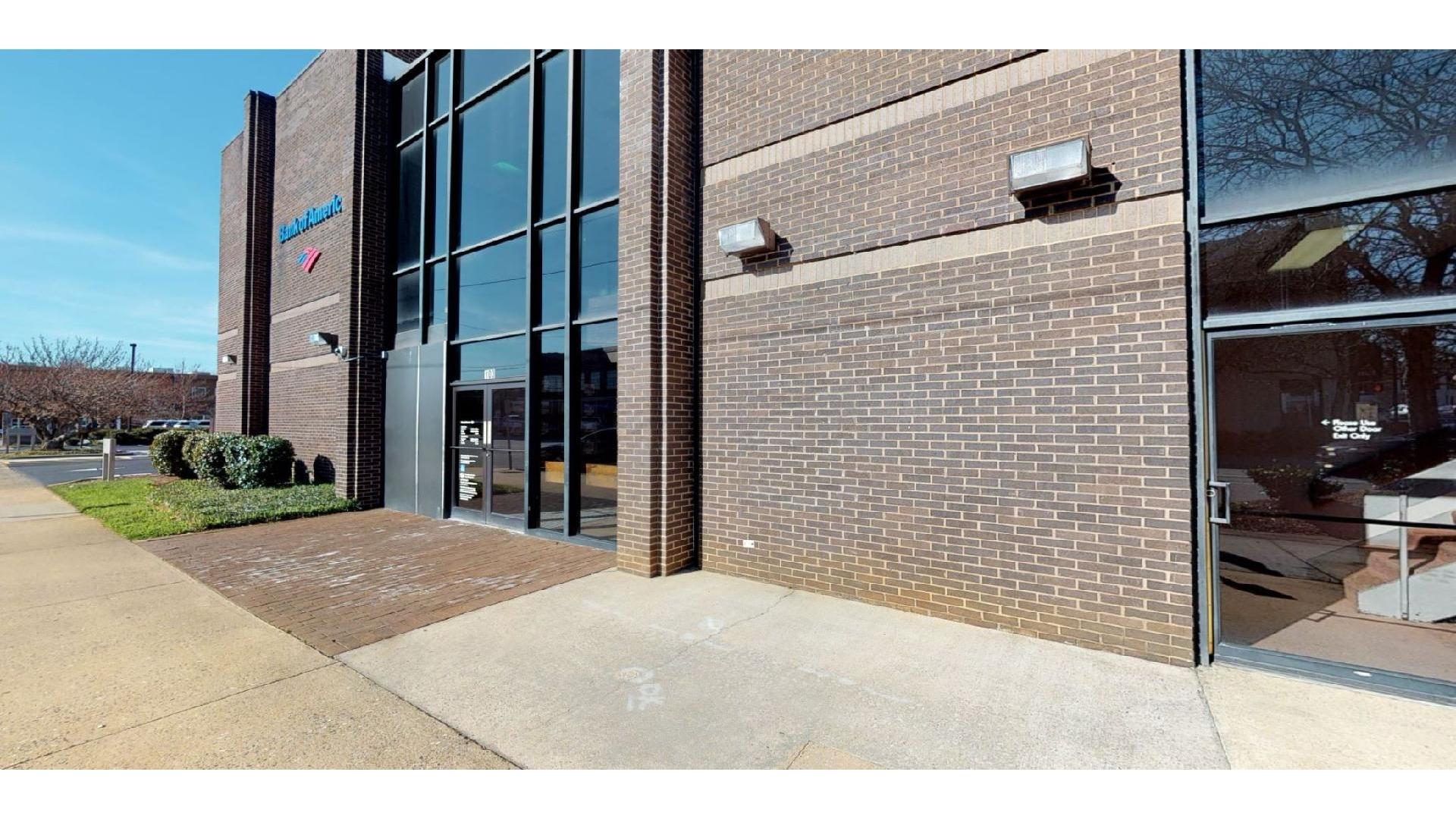Bank of America (with Drive-thru services) 01