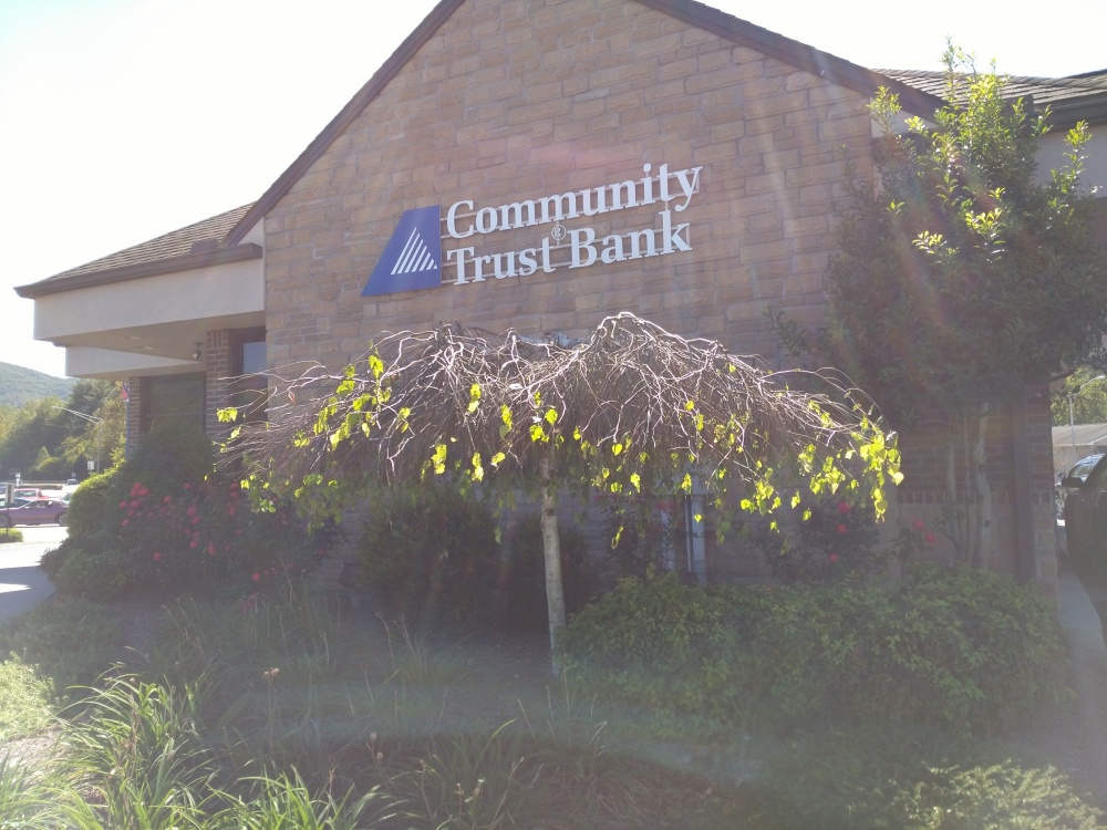 Community Trust Bank 01