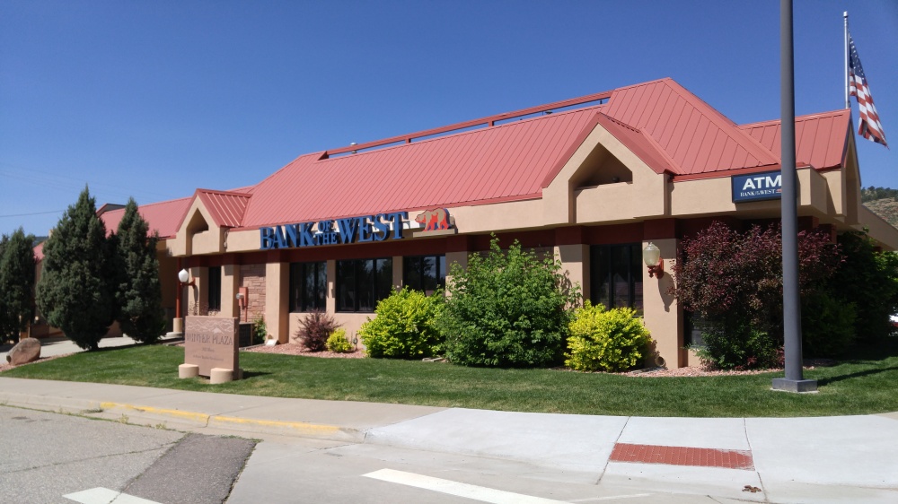 Bank of the West 01