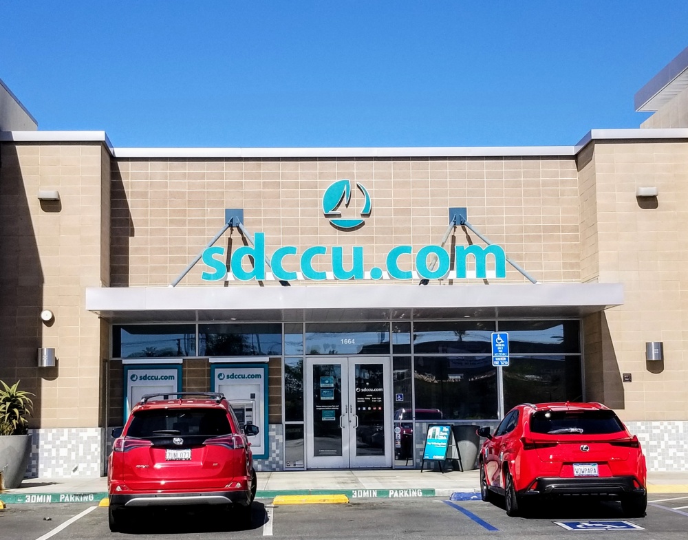 SDCCU Pacific Beach Branch 01