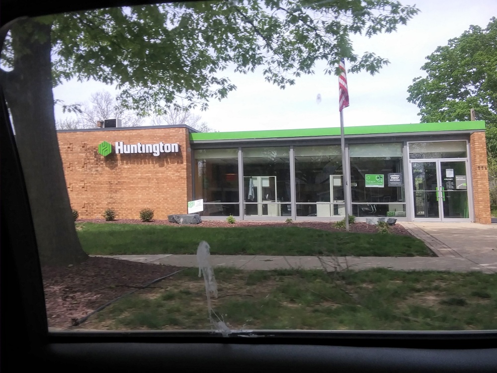 Huntington Bank 01
