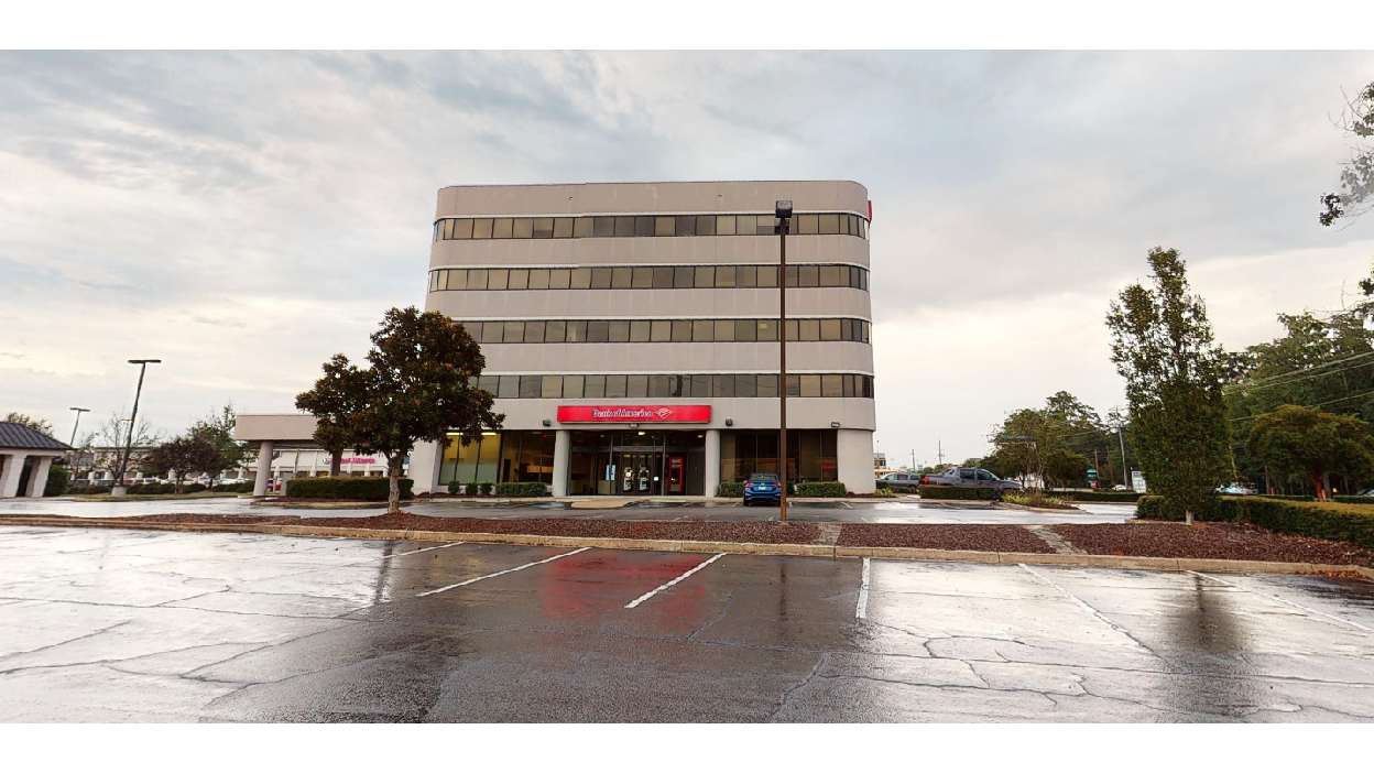Bank of America (with Drive-thru services) 01