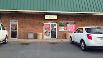 In & Out Check Cashing 01