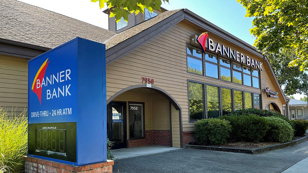 Pennie Whitish – Banner Bank Residential Loan Officer 01