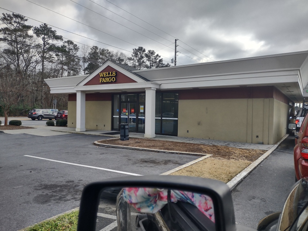 Wells Fargo Bank 01