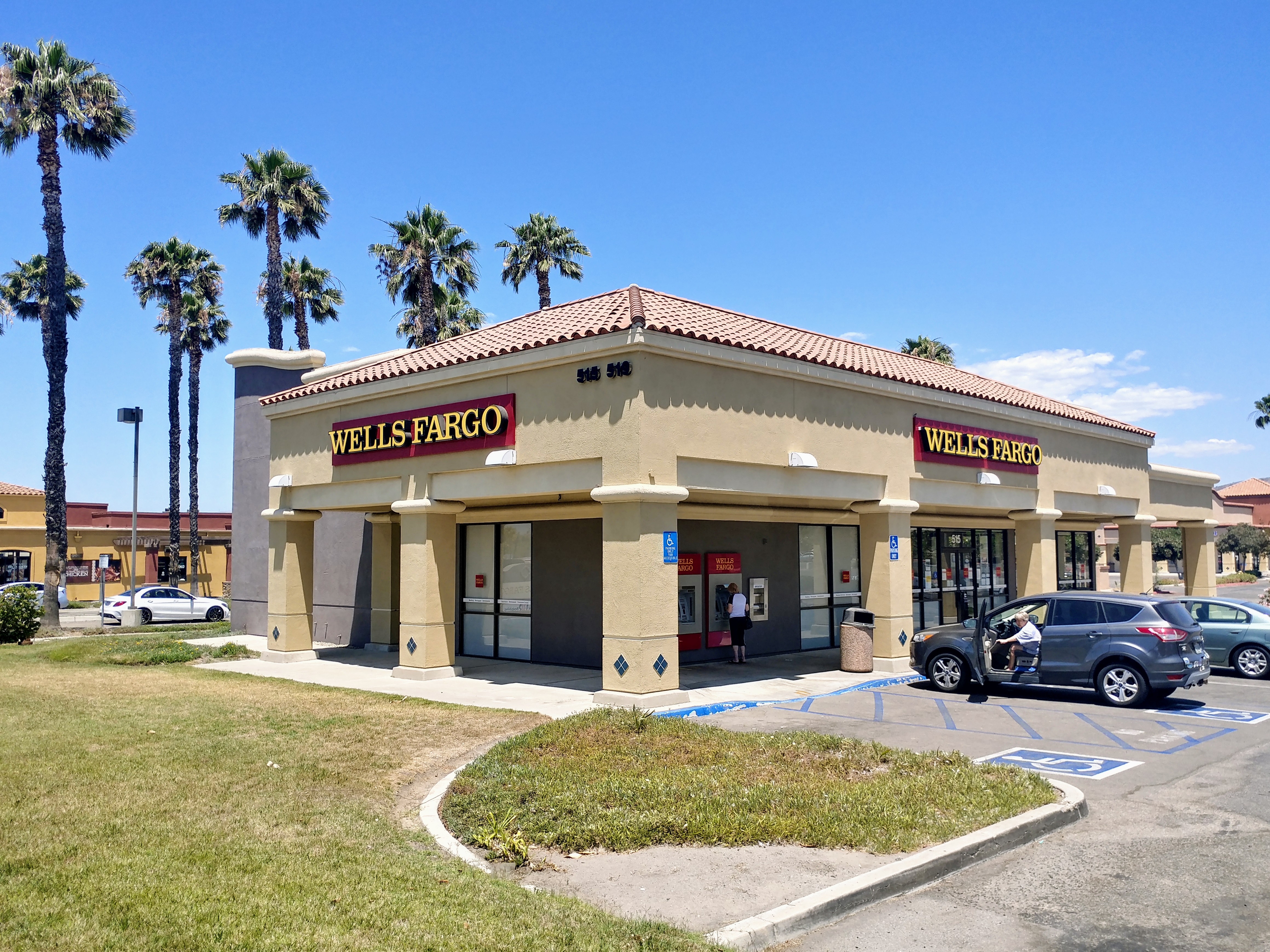 Wells Fargo Bank 01