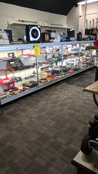 MetroPawn 01