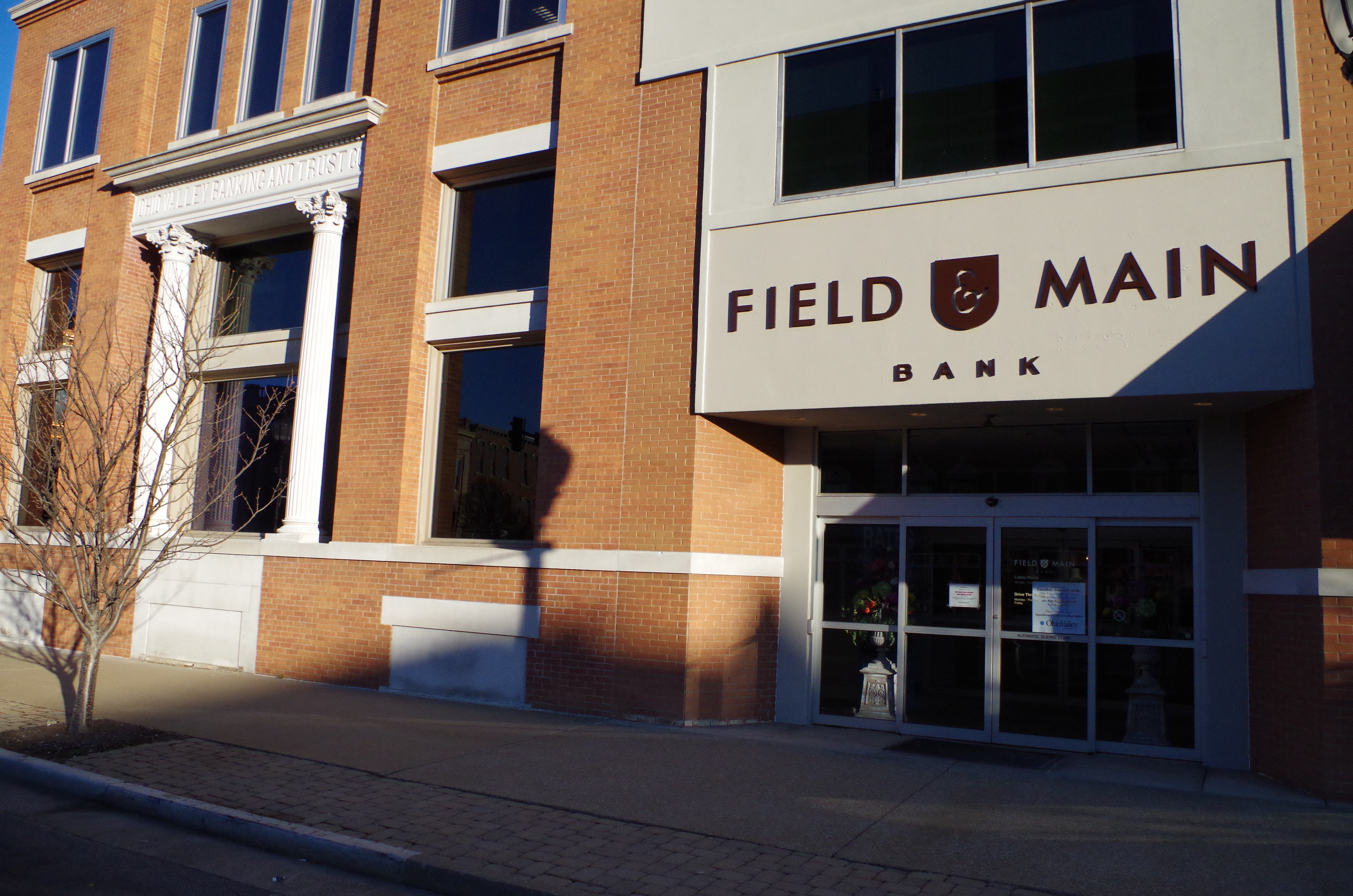 Field and Main Bank 01