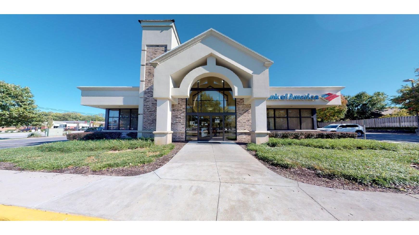 Bank of America (with Drive-thru ATM) 01
