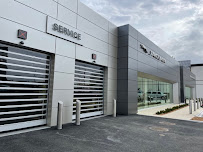 Jaguar New Rochelle Service Center 03