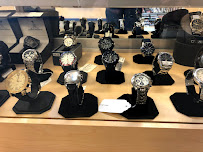 Latino Pawn and Jewelry Store 01