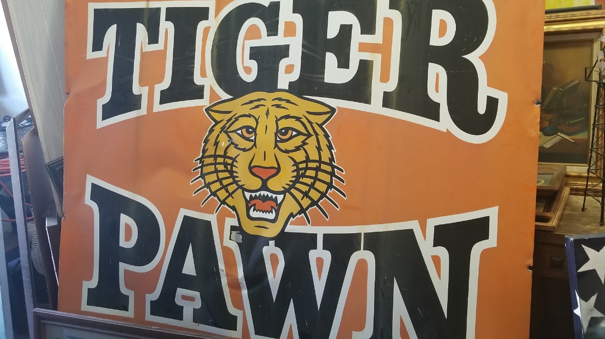 Tiger Pawn & Jewelry 01