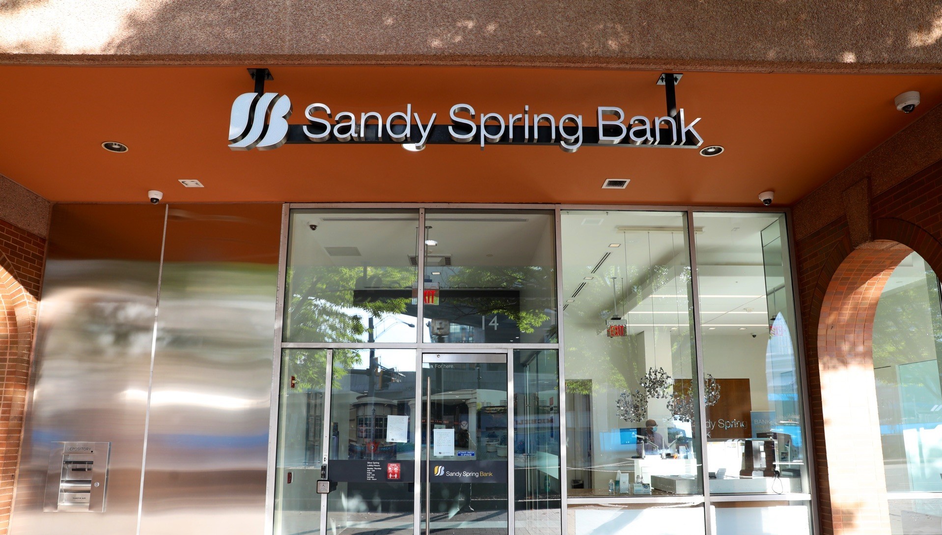 Sandy Spring Bank 01