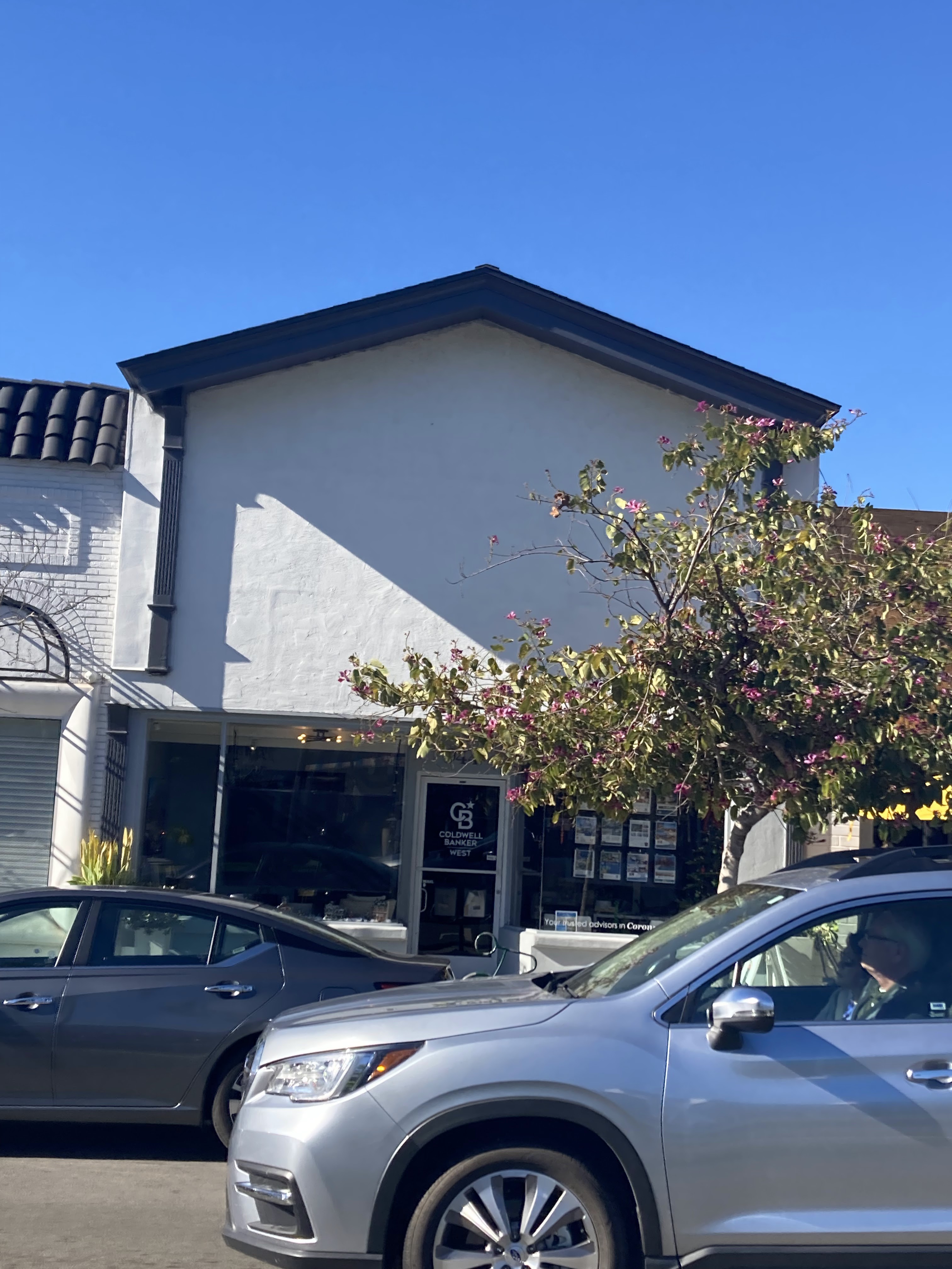 Coldwell Banker West 01