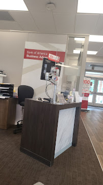 Bank of America (with Drive-thru services) 04