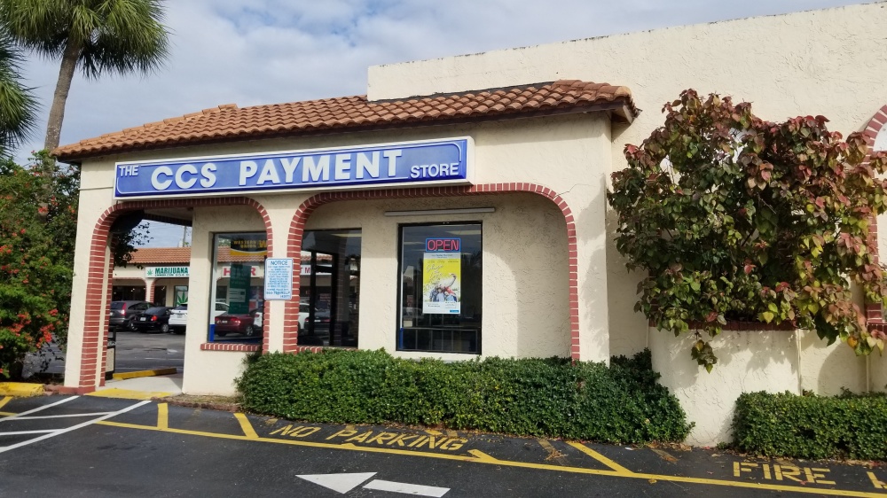The Check Cashing Store 01