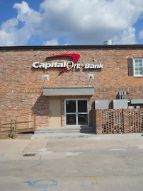 Capital One Bank 01