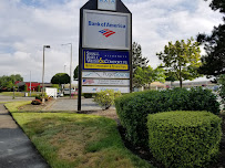 Bank of America (with Drive-thru services) 04
