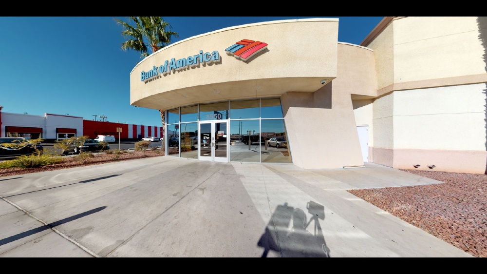 Bank of America (with Drive-thru ATM) 01