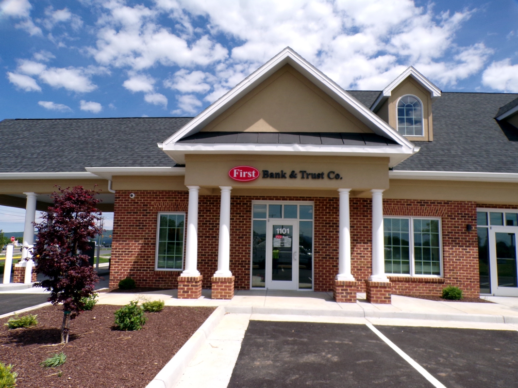 First Bank & Trust Co. - Woodstock 01